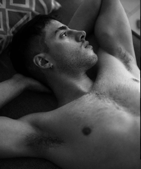 Foto desnuda filtrada de OnlyFans de Miguel Lpez Bautista