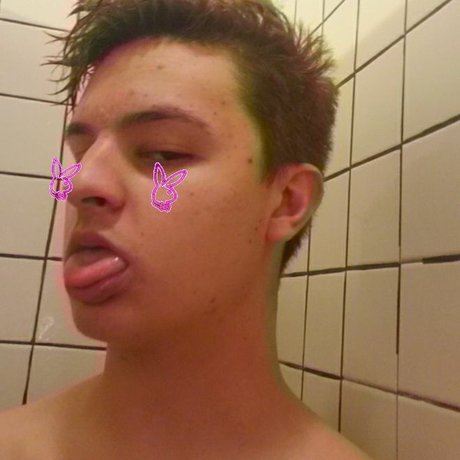 Foto desnuda filtrada de OnlyFans de James Horner