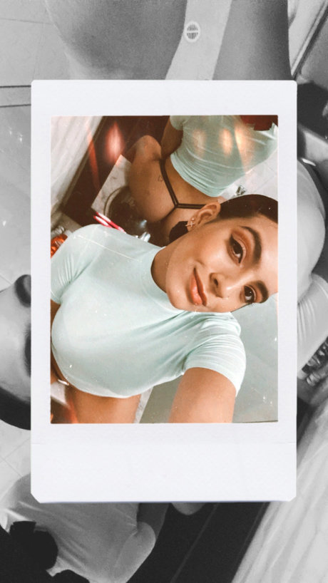 Foto desnuda filtrada de OnlyFans de Jinnethcojm