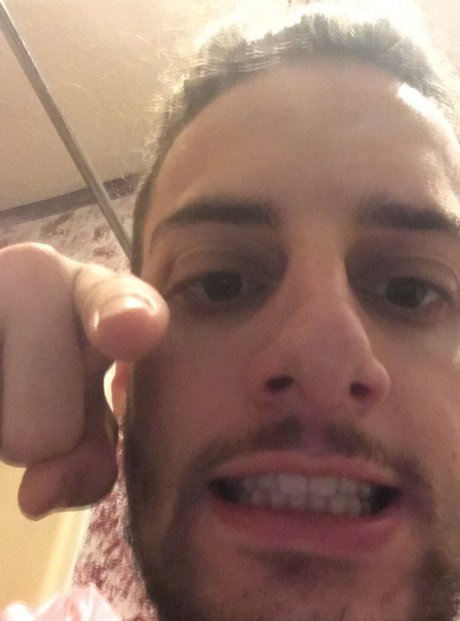 Foto desnuda filtrada de OnlyFans de Michael Khoury