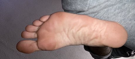 Foto desnuda filtrada de OnlyFans de Feet  