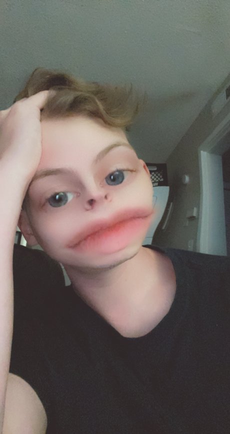 Foto desnuda filtrada de OnlyFans de Nolan