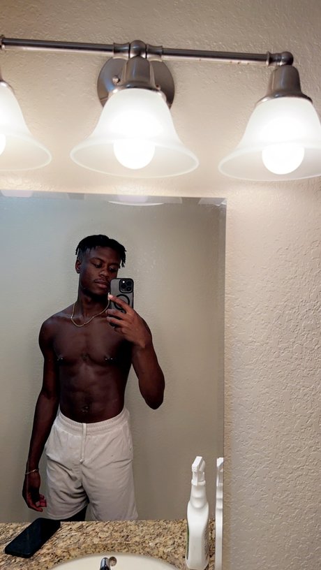 Foto desnuda filtrada de OnlyFans de Sinfulnova