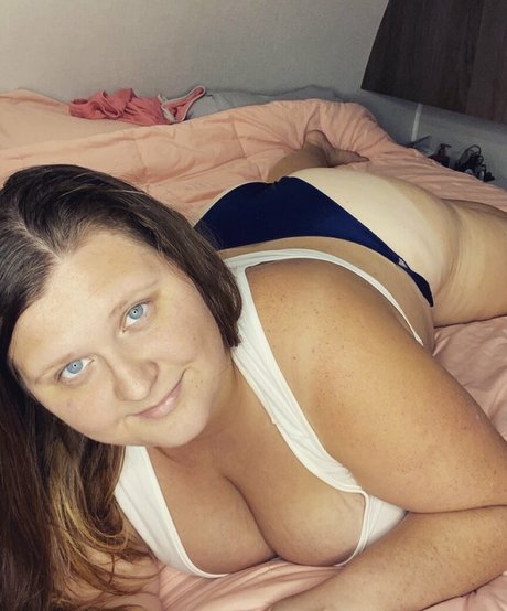 Missy Sugar Tits
