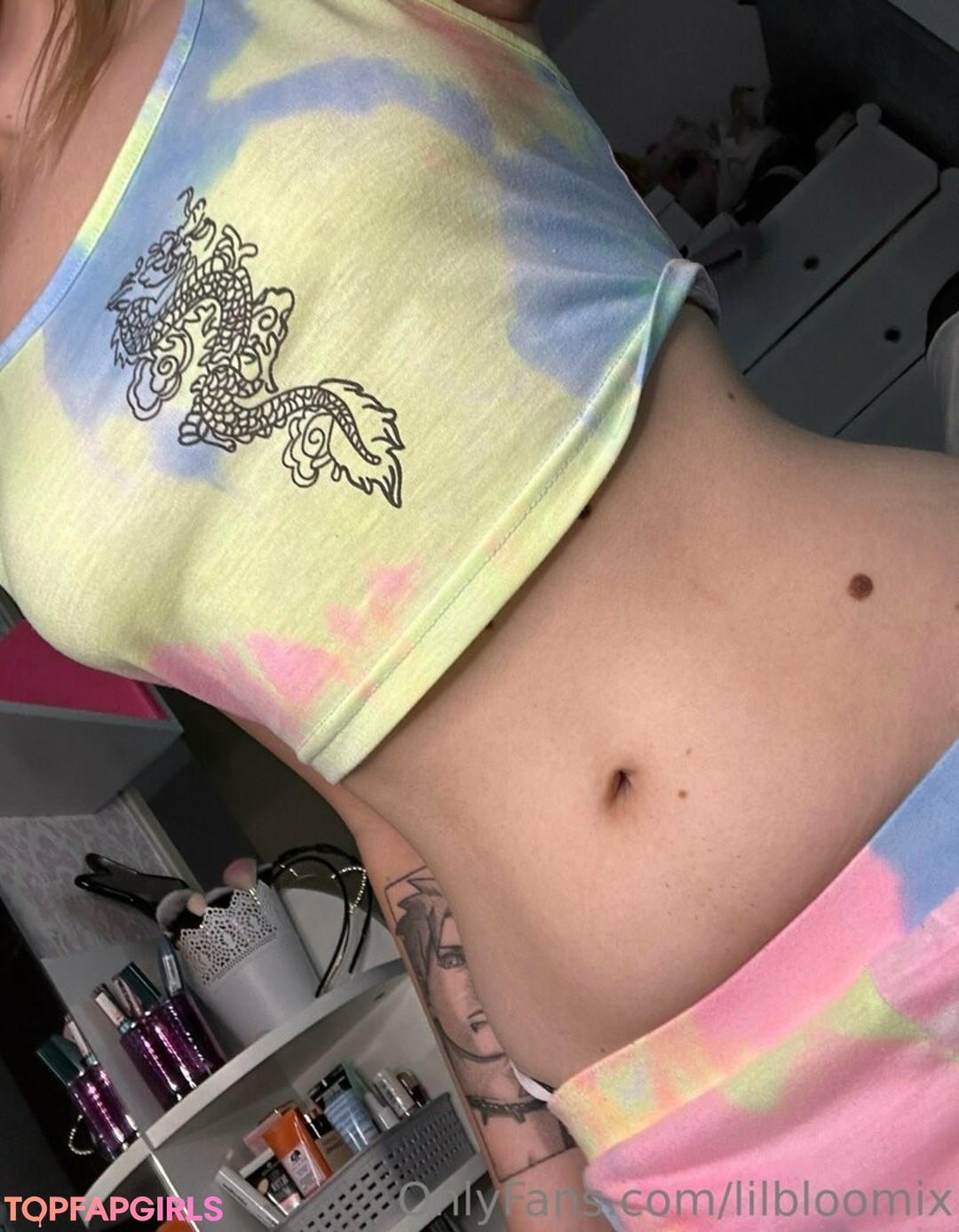 Foto desnuda filtrada de OnlyFans de Lilbloomix #40 Foto desnuda filtrada de OnlyFans de Lilbloomix #40