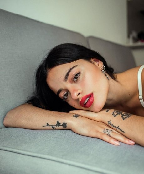 Foto desnuda filtrada de OnlyFans de Juli Savioli