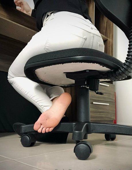 Lizziefeet