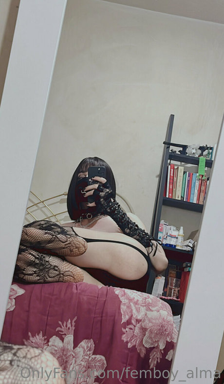 Femboy_alma