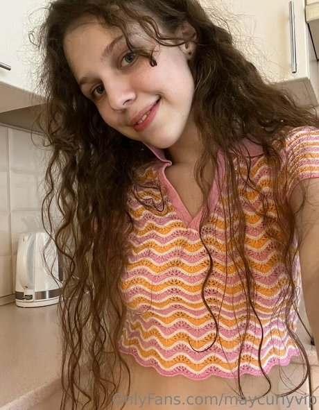 Maycurlyvip