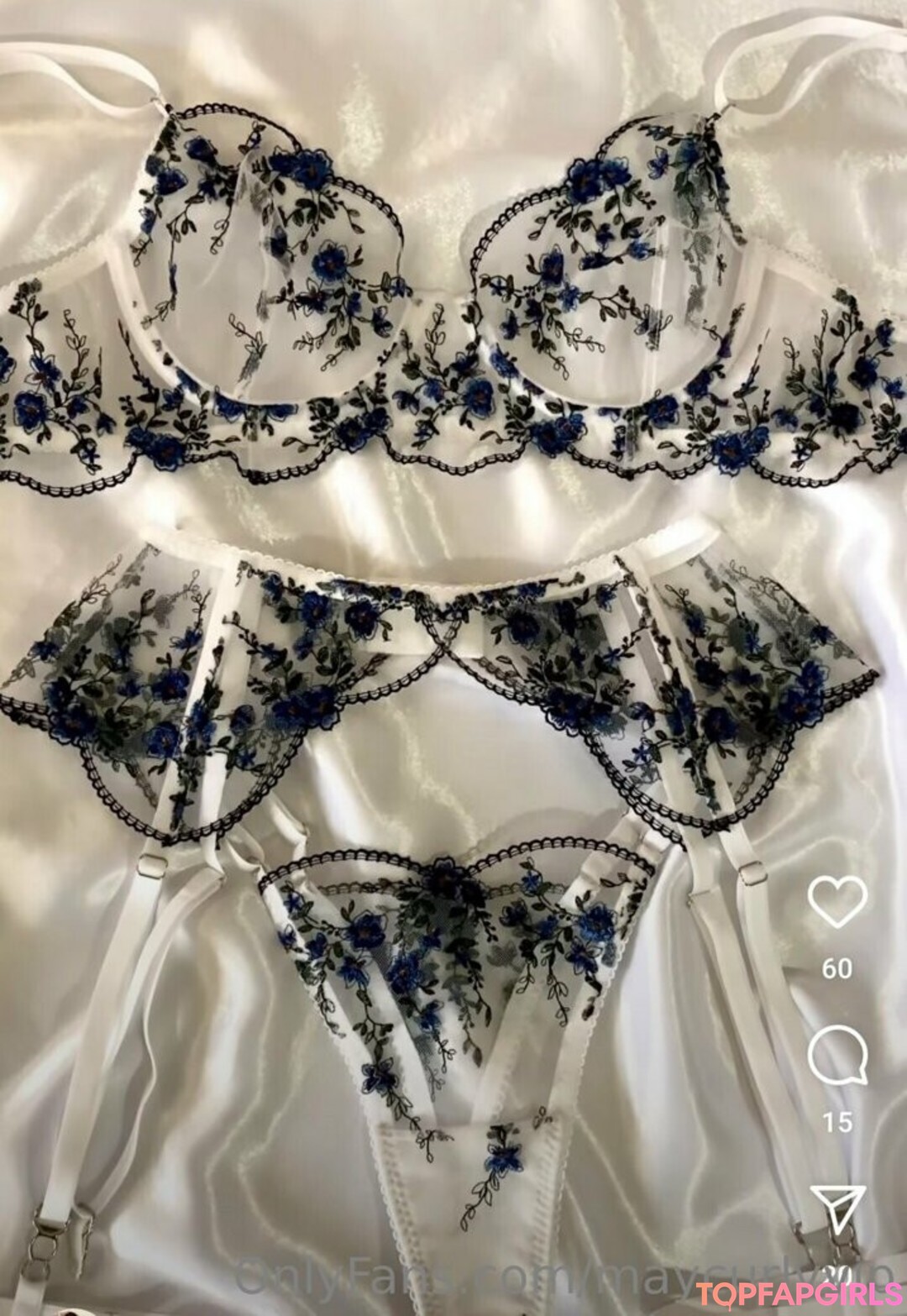 Foto desnuda filtrada de OnlyFans de Maycurlyvip #25 Foto desnuda filtrada de OnlyFans de Maycurlyvip #25