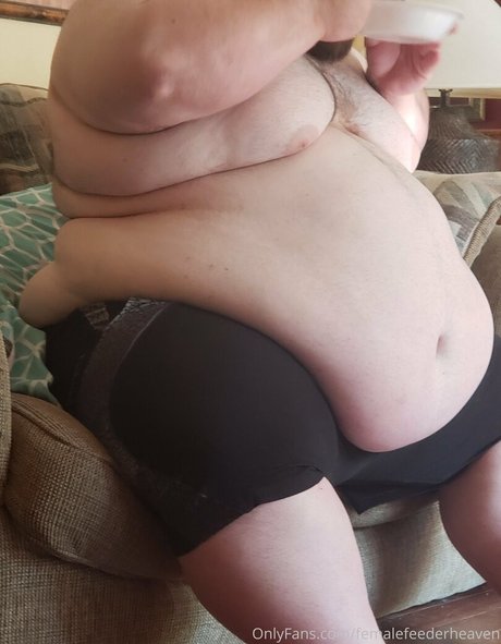 Foto desnuda filtrada de OnlyFans de Femalefeederheaven