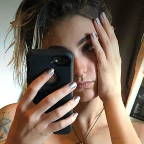 Foto desnuda filtrada de OnlyFans de Babyblaze