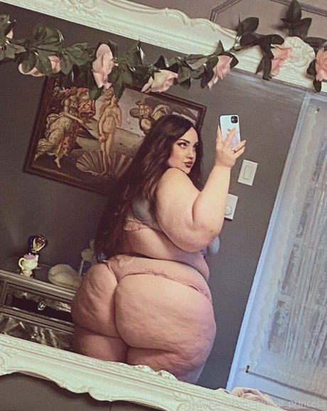 Foto desnuda filtrada de OnlyFans de Plumpprincess