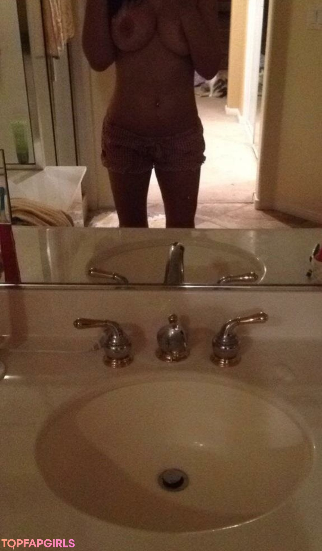 Foto desnuda filtrada de OnlyFans de Katiepurrs #119 Foto desnuda filtrada de OnlyFans de Katiepurrs #119