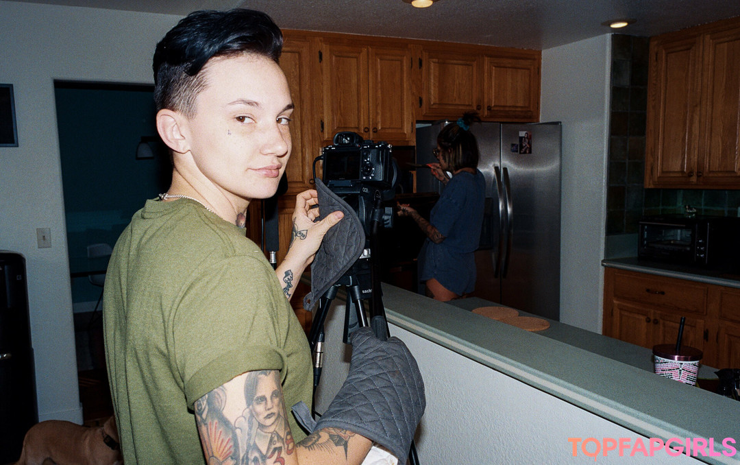 Foto desnuda filtrada de OnlyFans de Nikkihearts #26 Foto desnuda filtrada de OnlyFans de Nikkihearts #26