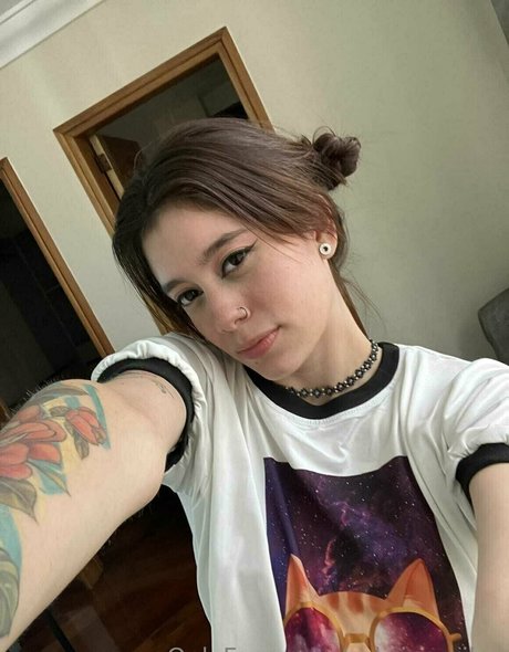 Foto desnuda filtrada de OnlyFans de Insatiatemiles
