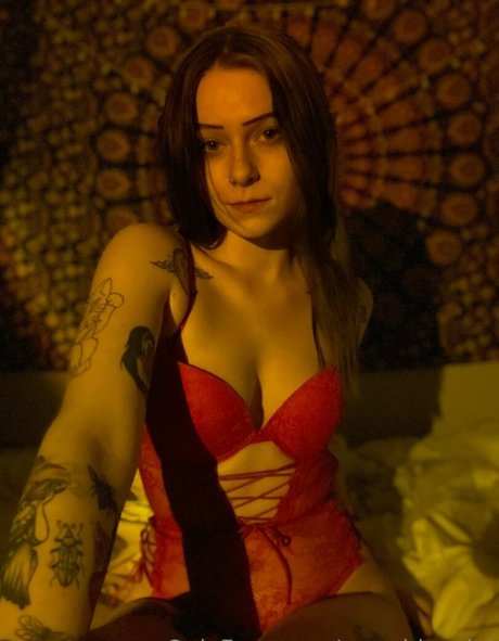 Foto desnuda filtrada de OnlyFans de Mxrphineslxt
