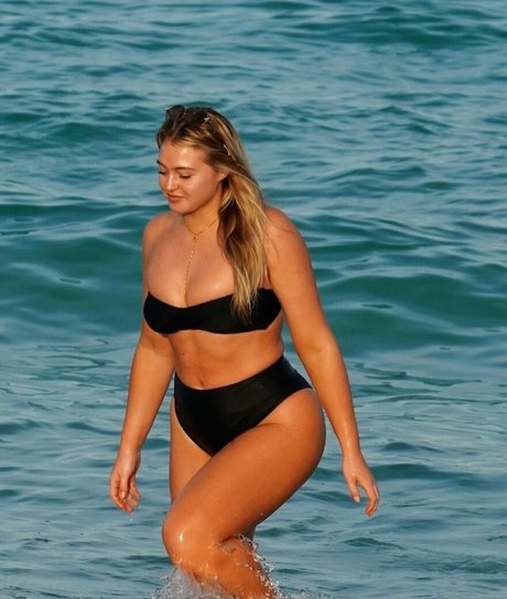 Iskra Lawrence
