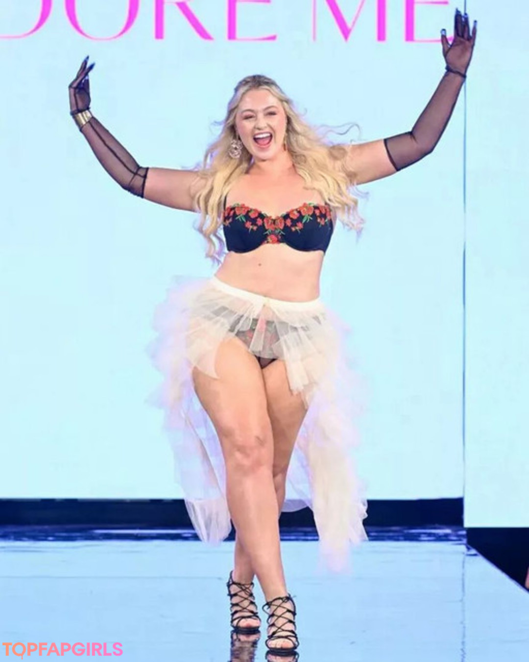 Foto desnuda filtrada de OnlyFans de Iskra Lawrence #528 Foto desnuda filtrada de OnlyFans de Iskra Lawrence #528