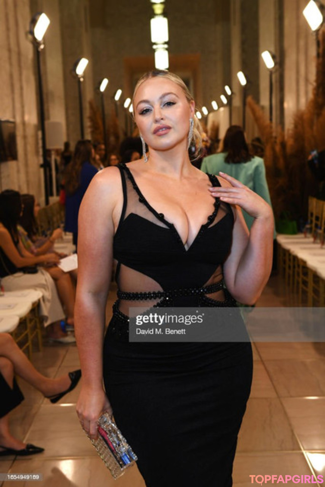 Foto desnuda filtrada de OnlyFans de Iskra Lawrence #535 Foto desnuda filtrada de OnlyFans de Iskra Lawrence #535