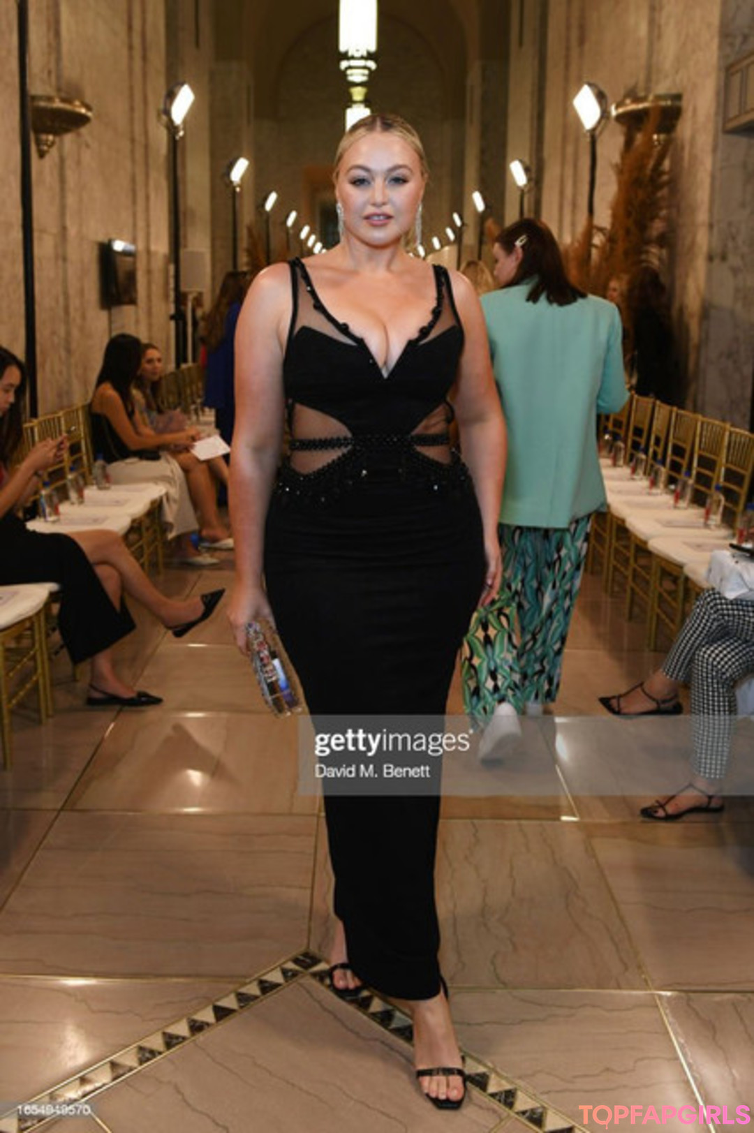 Foto desnuda filtrada de OnlyFans de Iskra Lawrence #536 Foto desnuda filtrada de OnlyFans de Iskra Lawrence #536