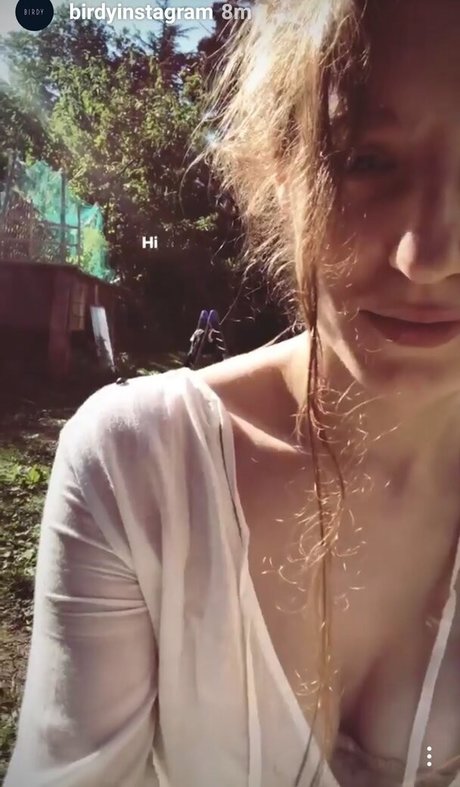 Foto desnuda filtrada de OnlyFans de Jasmine Van Den Bogaerde