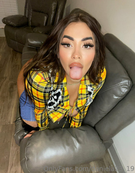 Daniela23_19