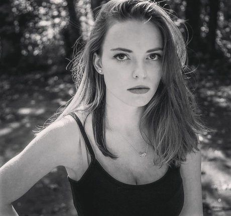 Foto desnuda filtrada de OnlyFans de Ellie Littlechild