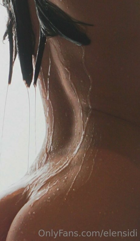 Foto desnuda filtrada de OnlyFans de Elensidi