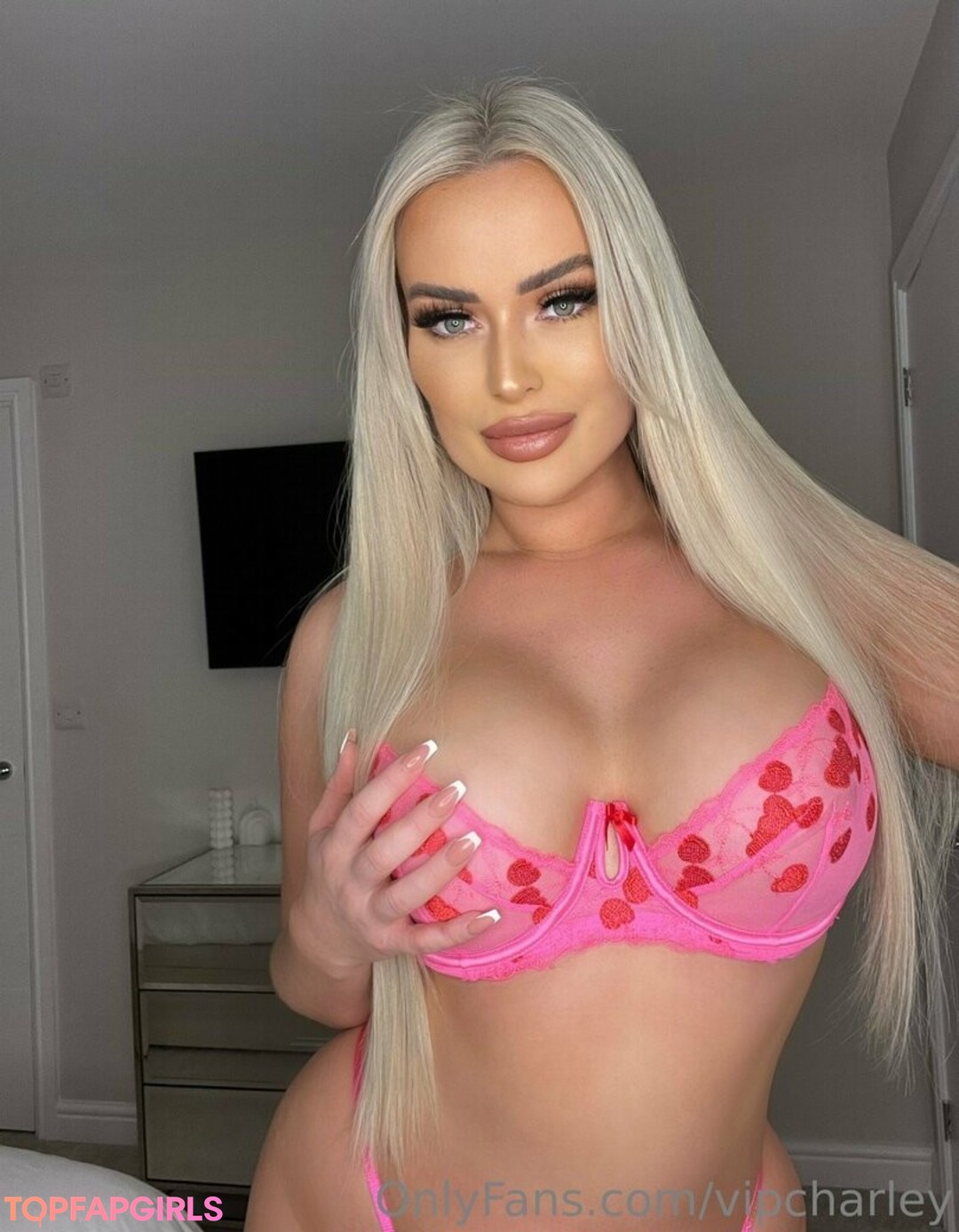 Foto desnuda filtrada de OnlyFans de Viplaurenxx #137 Foto desnuda filtrada de OnlyFans de Viplaurenxx #137