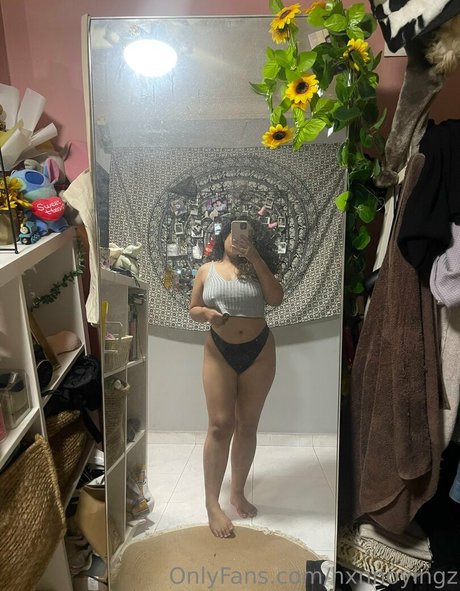 Foto desnuda filtrada de OnlyFans de Hxnnoyingz