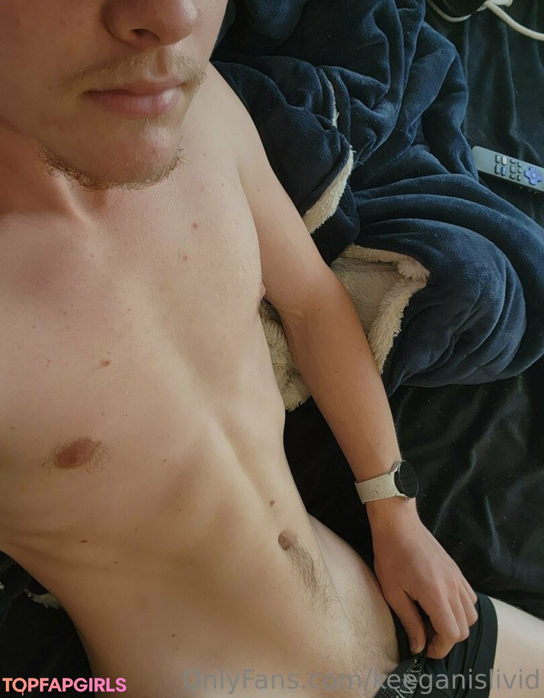 Foto desnuda filtrada de OnlyFans de Keeganislivid #16 Foto desnuda filtrada de OnlyFans de Keeganislivid #16