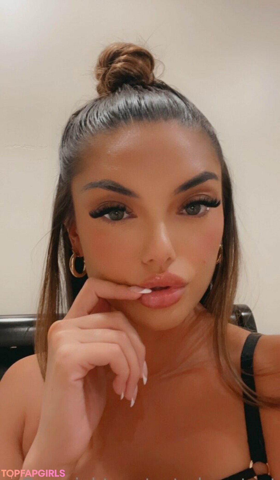 Foto desnuda filtrada de OnlyFans de Kaitlyn Nguyen #176 Foto desnuda filtrada de OnlyFans de Kaitlyn Nguyen #176