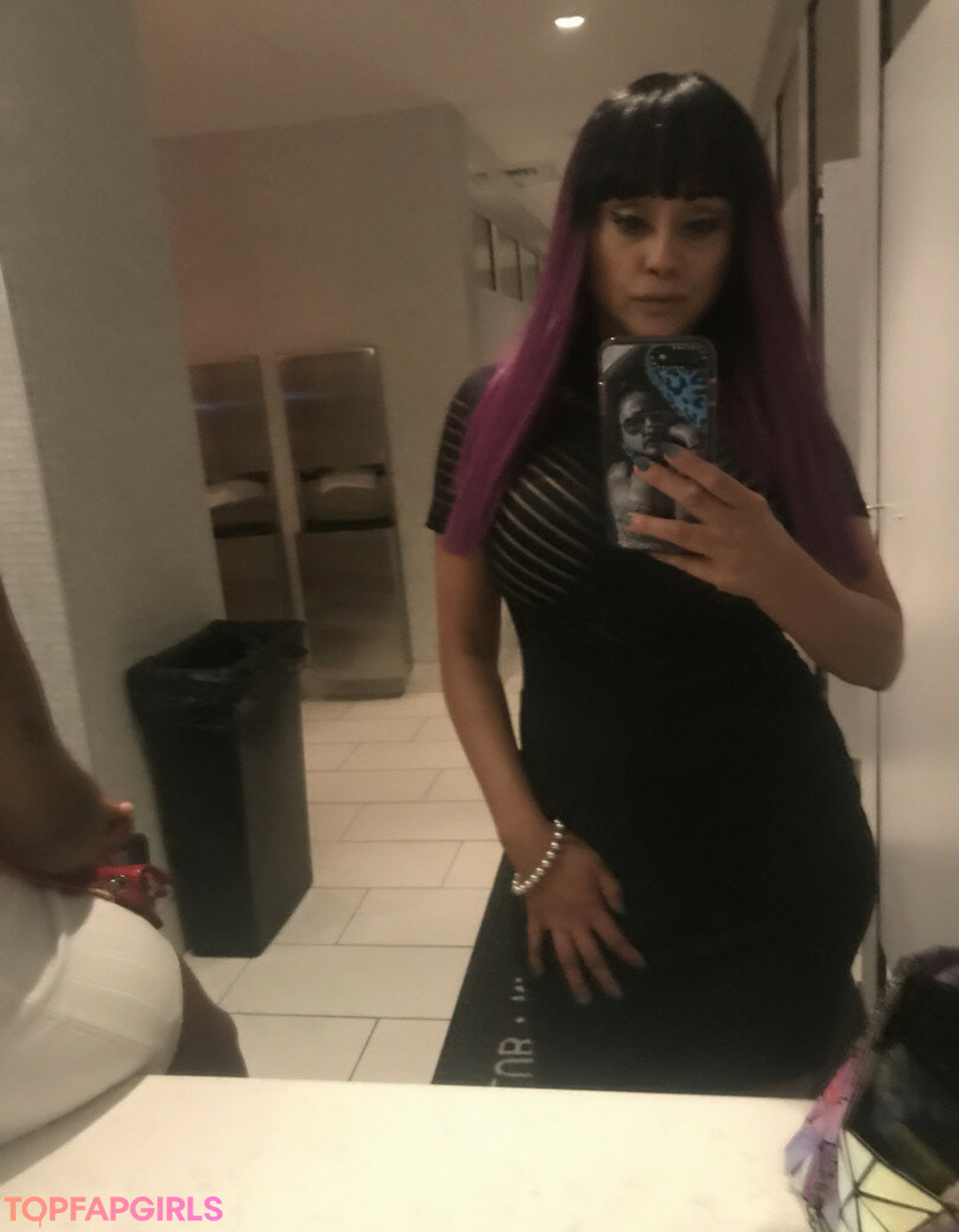 Foto desnuda filtrada de OnlyFans de Priya Anjali Rai #260 Foto desnuda filtrada de OnlyFans de Priya Anjali Rai #260