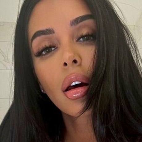Foto desnuda filtrada de OnlyFans de Vida Mochaa
