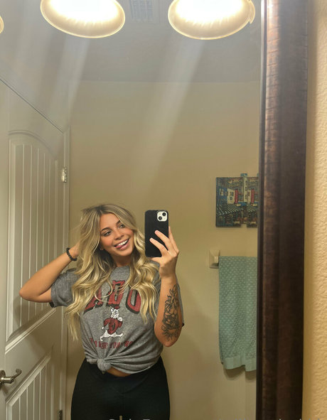 Foto desnuda filtrada de OnlyFans de Willowclarkk