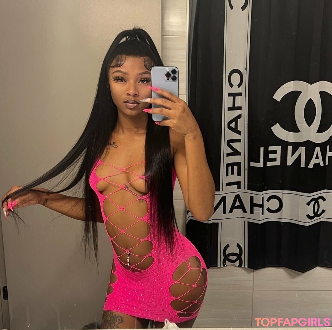 Foto desnuda filtrada de OnlyFans de Fineasssstv #11 Foto desnuda filtrada de OnlyFans de Fineasssstv #11