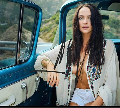 Stevie Lynn Jones