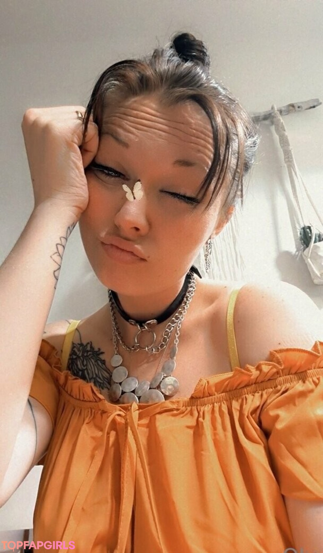 Foto desnuda filtrada de OnlyFans de Youcancallmeoly #7 Foto desnuda filtrada de OnlyFans de Youcancallmeoly #7