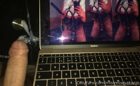 Foto desnuda filtrada de OnlyFans de Mistressyumi