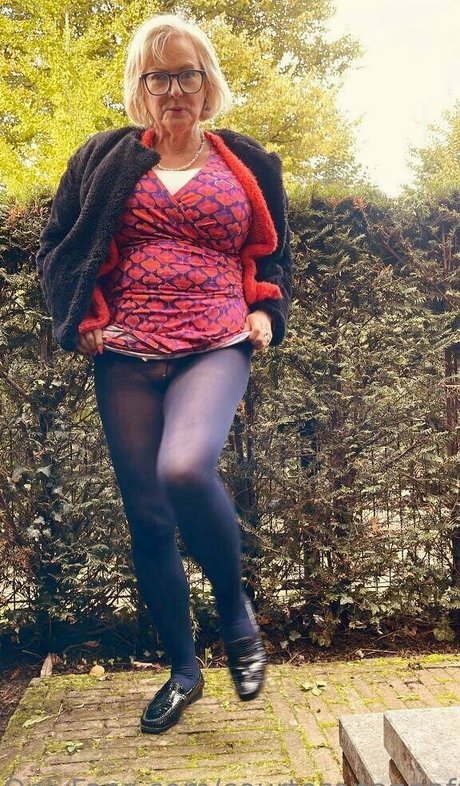 Courtesanannafree