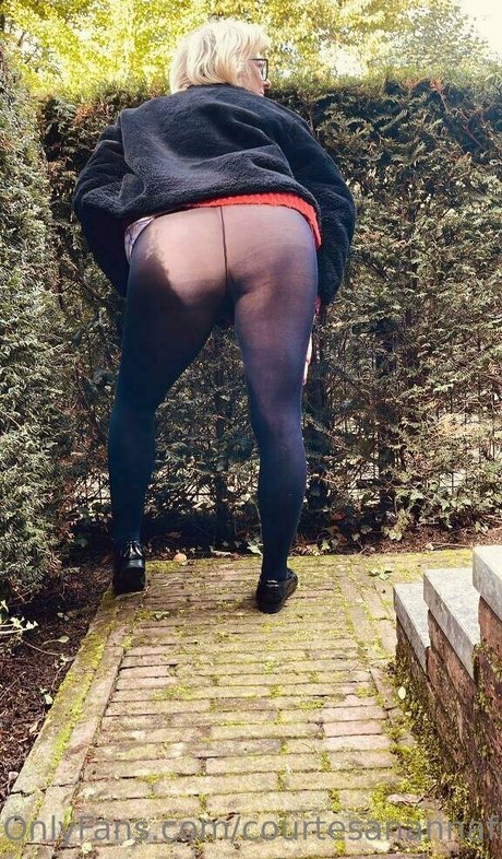 Foto desnuda filtrada de OnlyFans de Courtesanannafree
