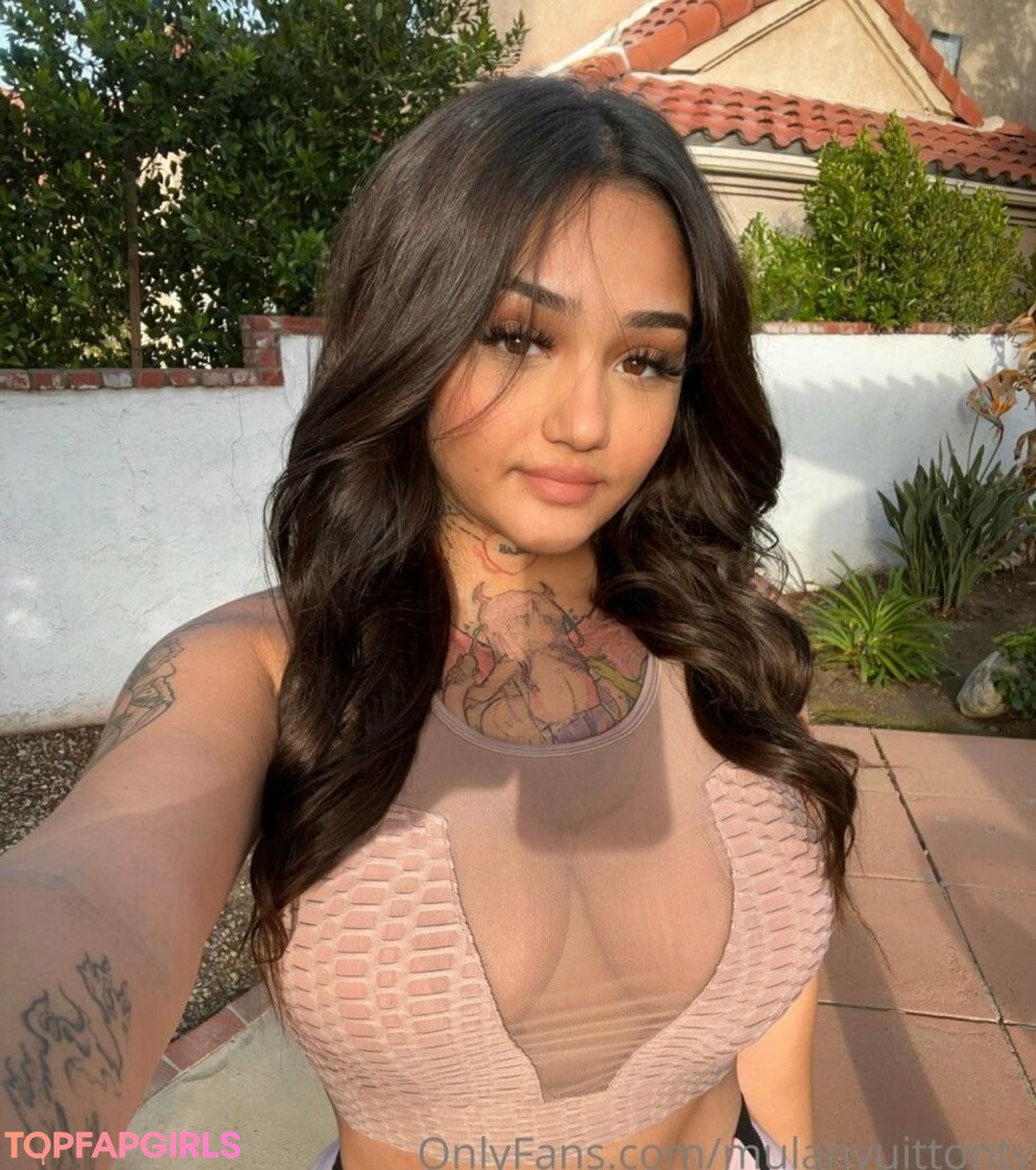 Foto desnuda filtrada de OnlyFans de Mulanvuittontv #1 Foto desnuda filtrada de OnlyFans de Mulanvuittontv #1