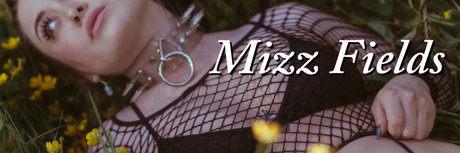 Foto desnuda filtrada de OnlyFans de Mizzfieldsnoppv
