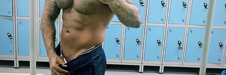 Foto desnuda filtrada de OnlyFans de Jr