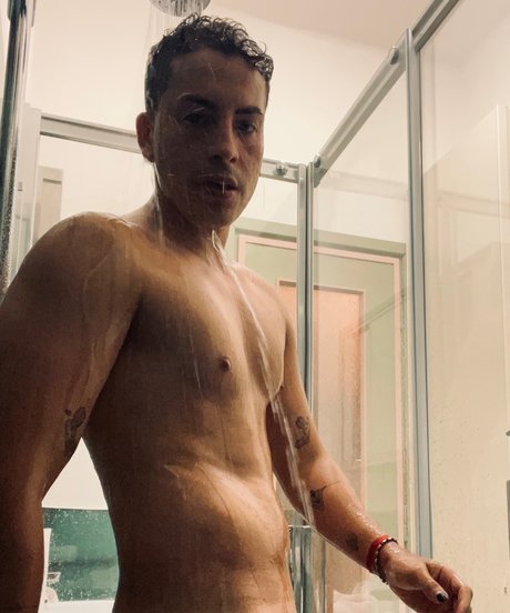 Foto desnuda filtrada de OnlyFans de Mitchiel Bravo
