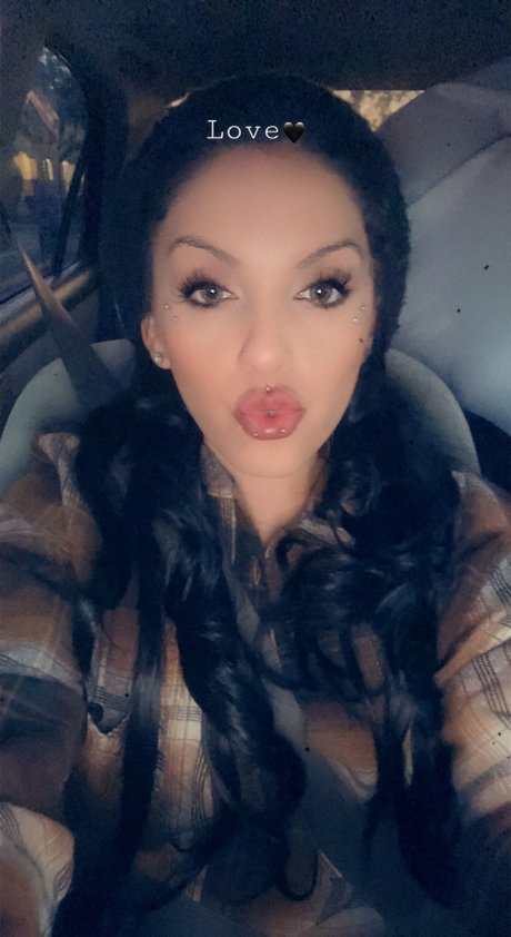 Foto desnuda filtrada de OnlyFans de Ssweethoneyy