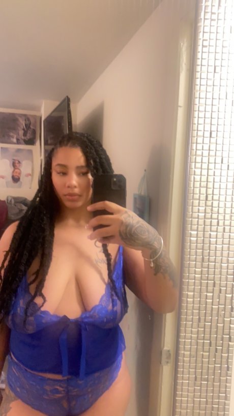 Foto desnuda filtrada de OnlyFans de Yours Truly