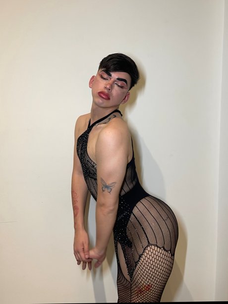 Foto desnuda filtrada de OnlyFans de Romndenis