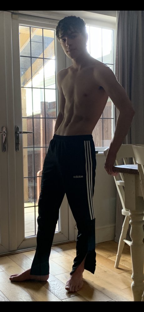 Foto desnuda filtrada de OnlyFans de Mabyenotdylan